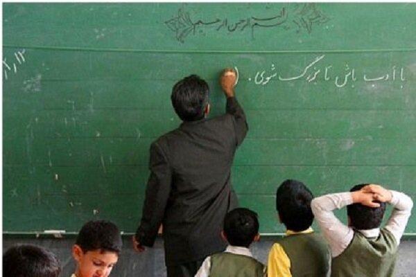 ۳۰ هزار معلم تا سال آینده بازنشسته می‌شوند
